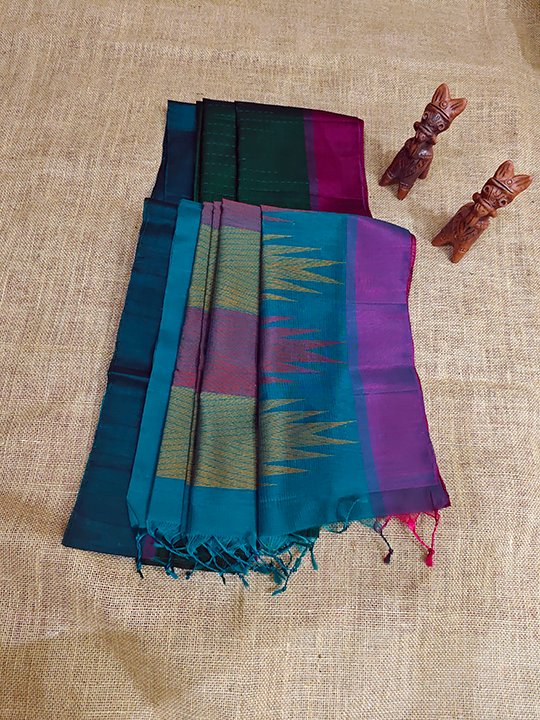 Kora Silk Cotton Sarees with Temple Design on Pallu.