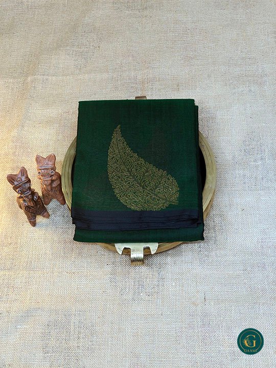Kora Silk Cotton Saree in Bottle Green Color with Black Pallu, Leaf Butta, and No Border