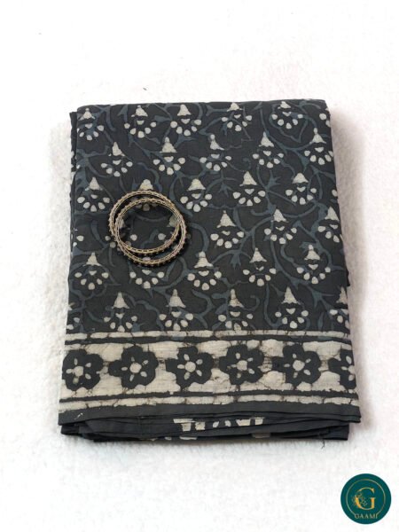 Mulmul Cotton Saree in Cement Grey Colour